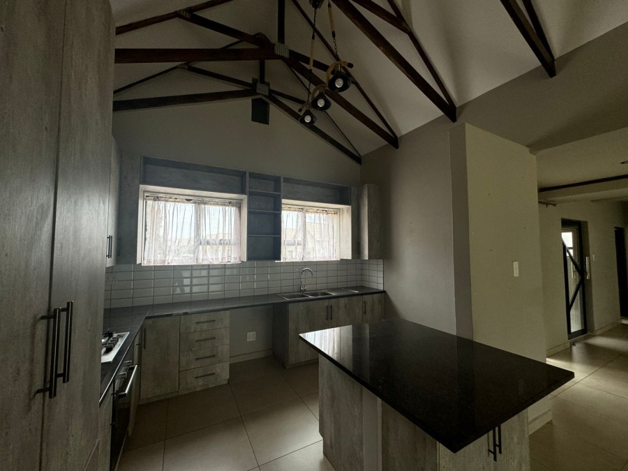 2 Bedroom Property for Sale in Leloko Lifestyle Estate North West